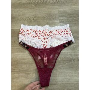 Victorias Secret‎ Pink lot of 2 NWOT Underwear